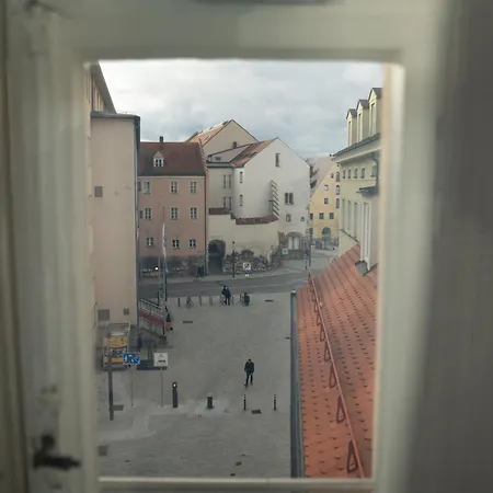 Liboria: Stylische Altstadtwohnung Ratisbona