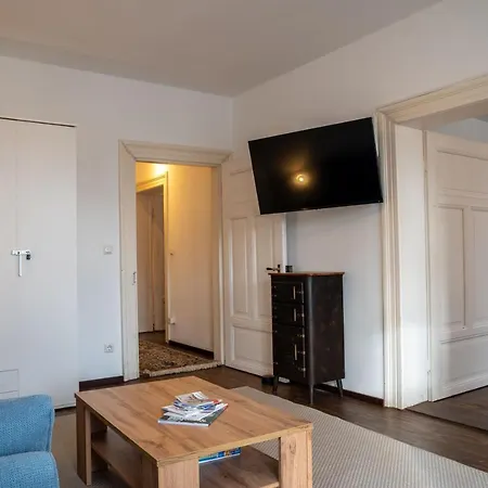 Liboria: Stylische Altstadtwohnung Апартаменти
